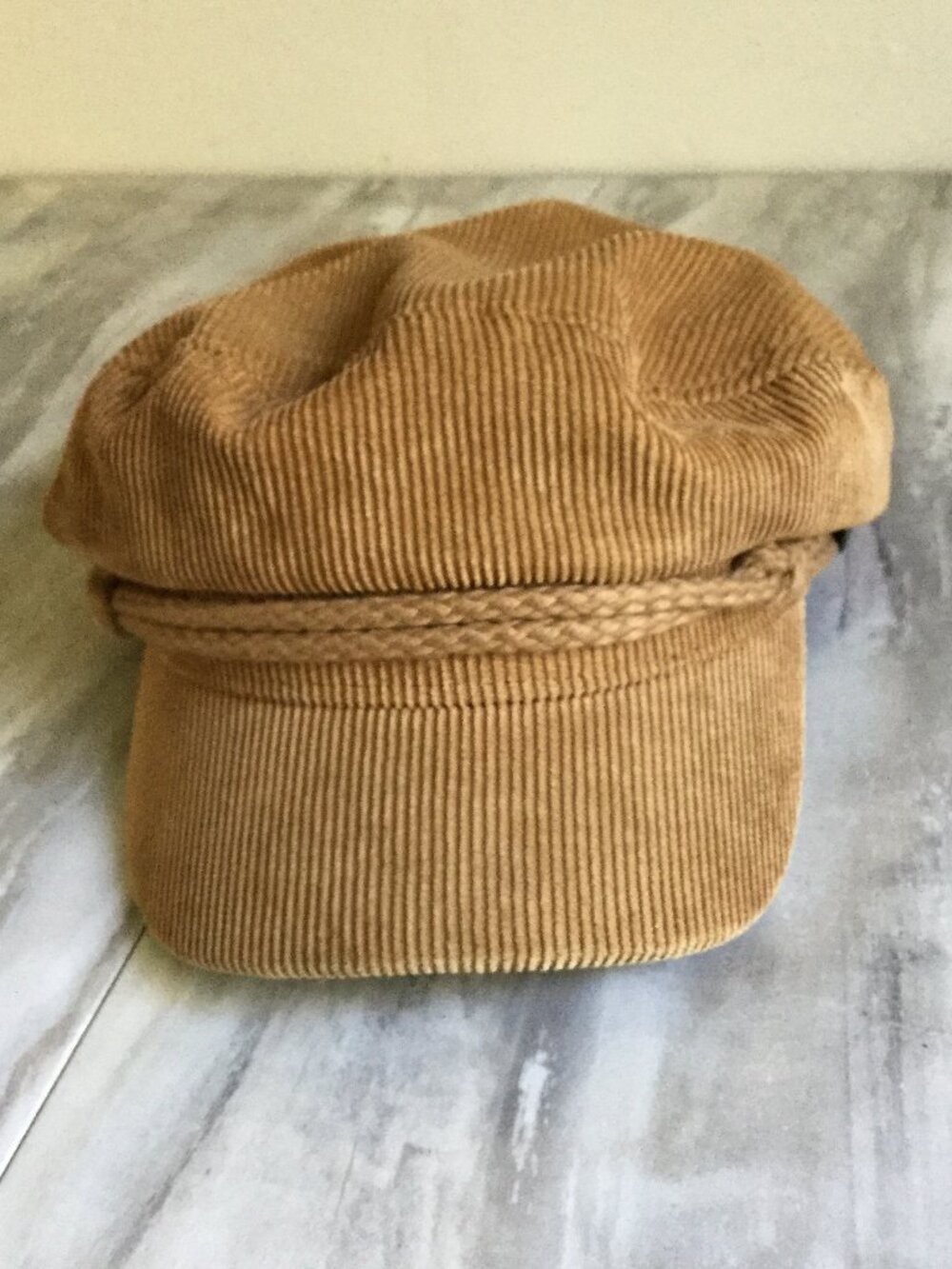 Urban Outfitters Tan Cap l/xl